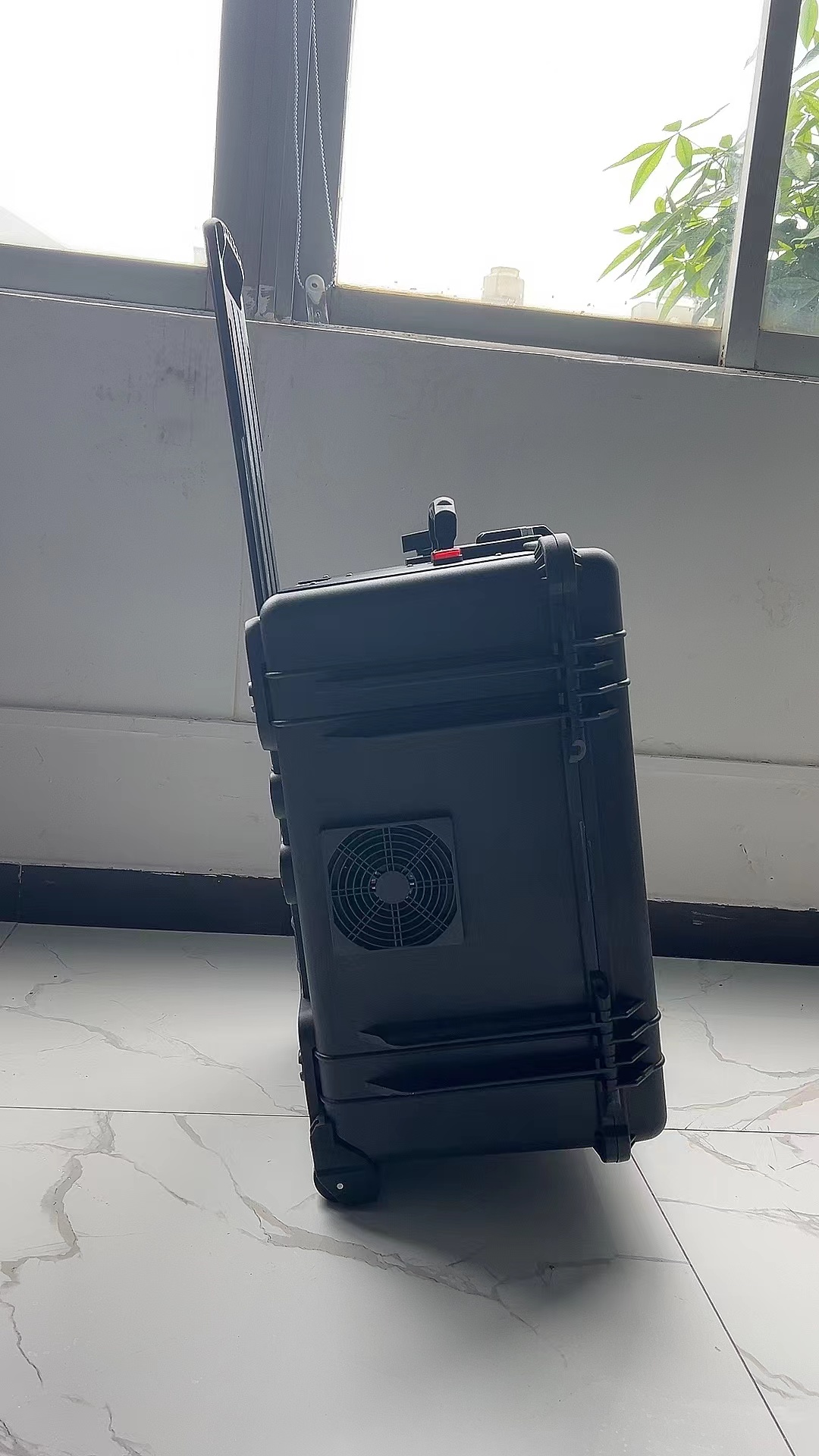 可克达拉手拉箱型移动通信干扰器